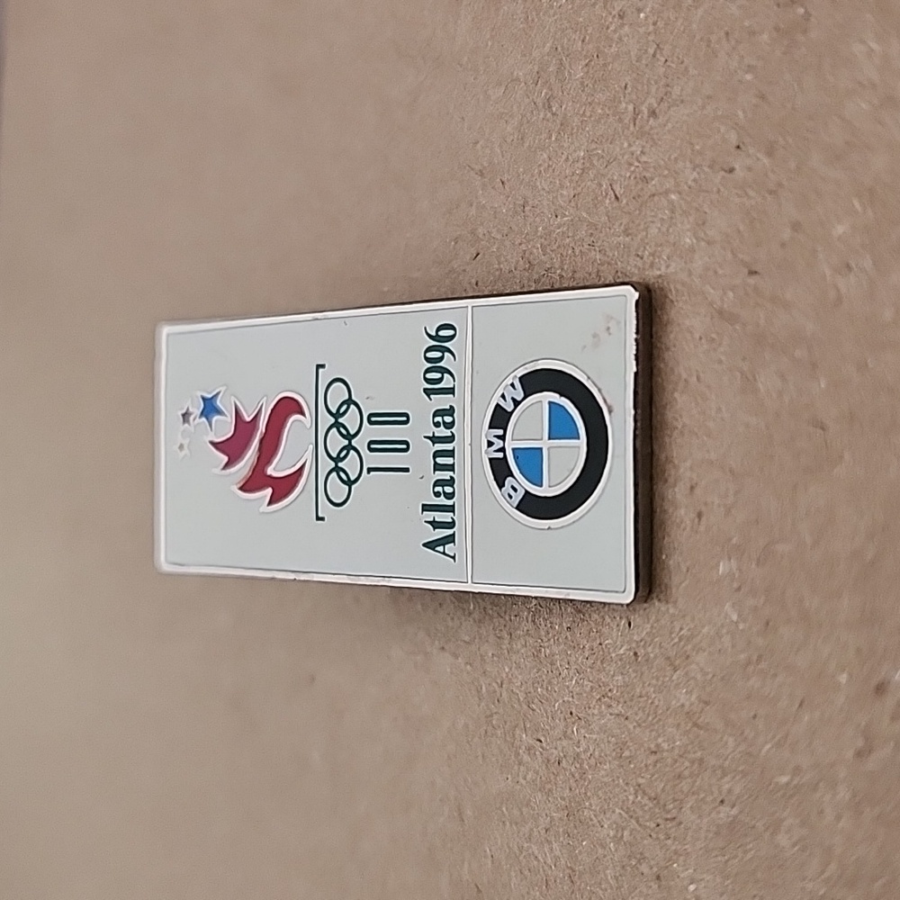 Pin Collection - Picture 5 of 13